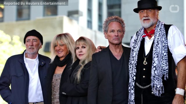 Fleetwood Mac To Tour Without Lindsey Buckingham
