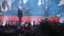 Au bord des larmes, Michel Sardou a fait ses adieux définitifs à la scène hier soir pour son dernier concert sur C8