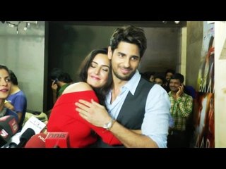'We LOVE Each Other' Says Katrina Kaif & HUGS Sidharth