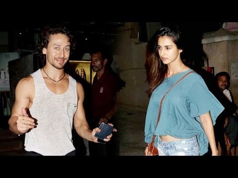Tiger Shroff & Girlfriend Disha Patani On Romantic DINNER DATE