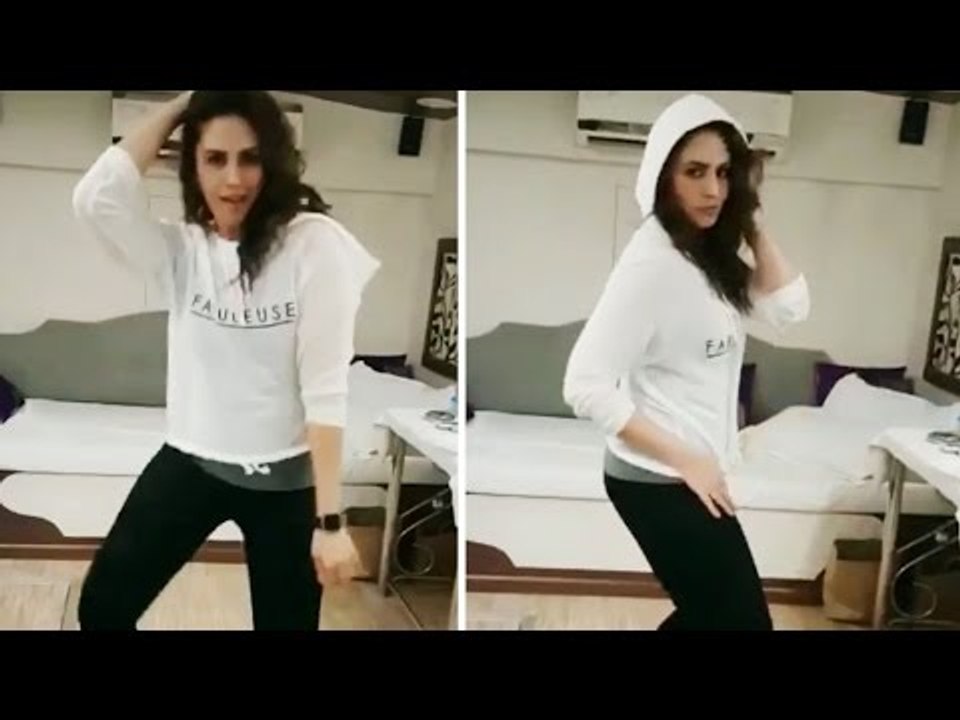 Huma Qureshi Hillarious BEAT PE BOOTY Dance | A Flying Jatt