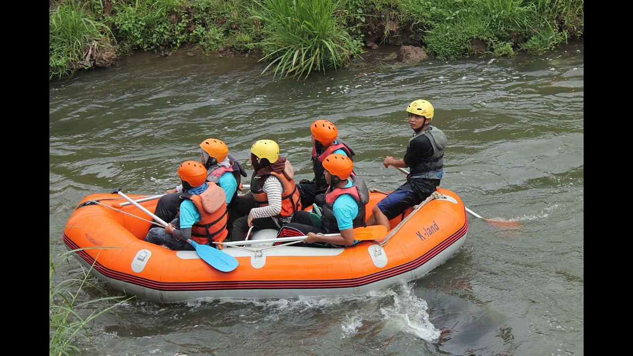 082131472027, Rafting Malang Murah, Paket Outbound Rafting,  www.malangoutbound.com