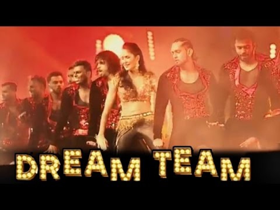 Katrina Kaif Hot Performance "Dhoom Machale Song" - Dream Team Tour 2016