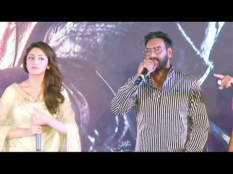 Ajay Devgn FORGETS Main Dialogue At Shivaay Trailer Launch