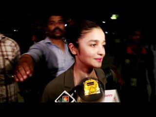 Alia Bhatt Leaves for DREAM TEAM Tour 2016 USA