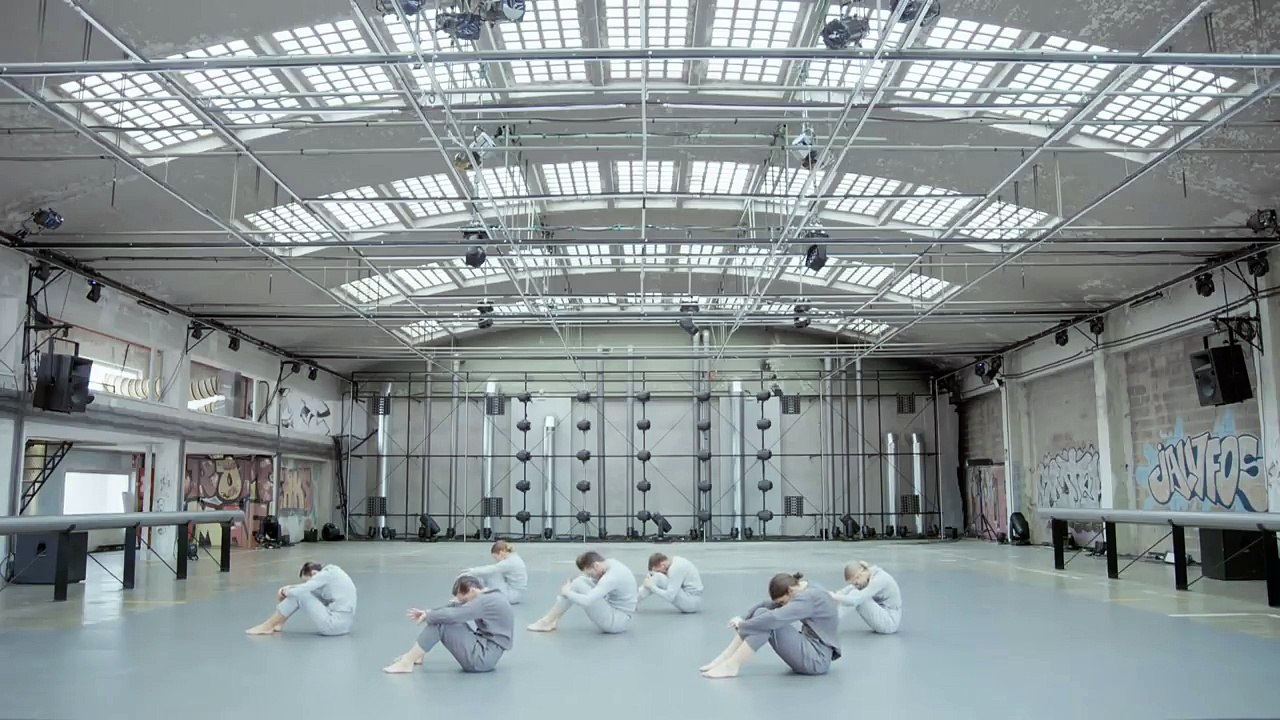 GRUPAL CARLA.SANDRA | FAMA A BAILAR