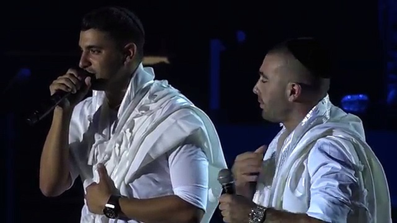 עומר אדם ומשה פרץ - מודה אני בביצוע מתוך ההופעה