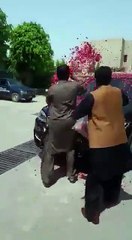 Only Two PMLN Supporters Said Welcome to Nawaz Sharif And Maryam