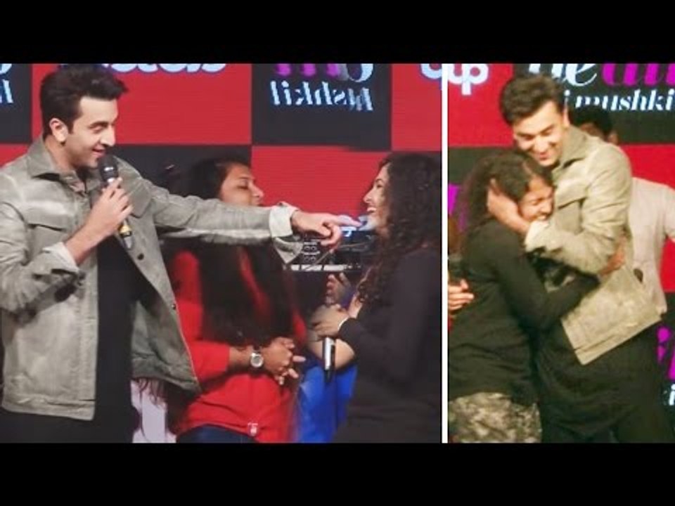 Ranbir Kapoor PROPOSES A Girl In Public, Says '...