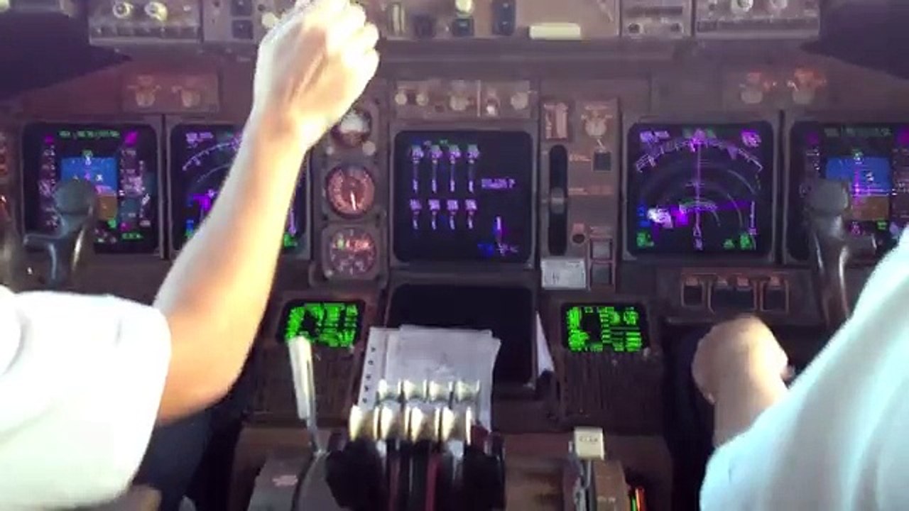 Посадка в а/п Пунта Кана Боинг 747-400 Авиакомпания Трансаэро