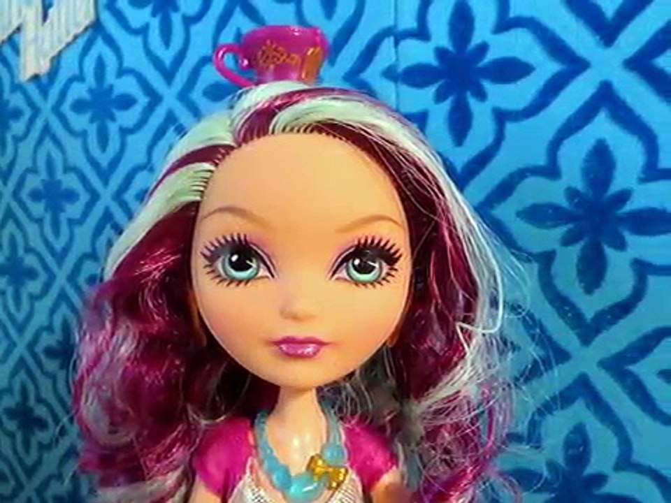 Madeline Hatter Room Tutorial