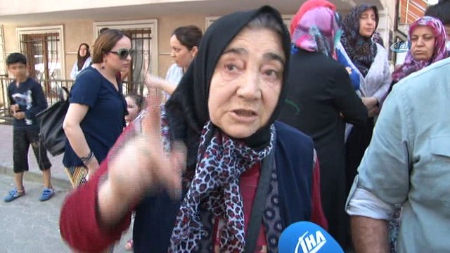 Ataşehir Kayışdağı'nda 3 katlı bir binanın 2. katında çıkan yangında 1 kişi öldü, 2 kişi yaralandı