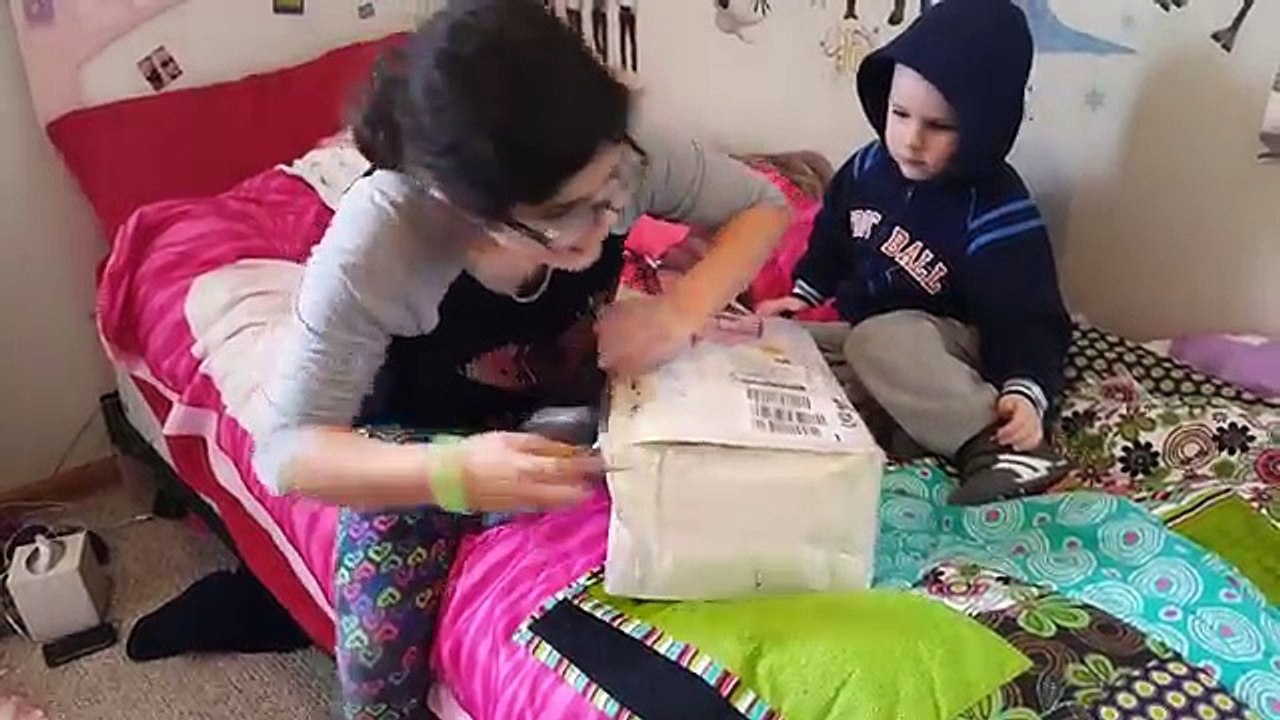 MY FIRST FULL BODY SILICONE REBORN BABY BOX OPENING :)