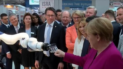 6 آلاف شركة تشارك بمعرض هانوفر بألمانيا