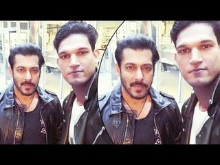 Salman Khan Poses With Fans During Tiger Zinda Hai Shoot In Austria