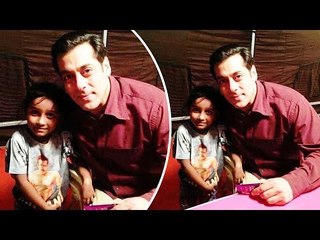 Salman Khan's Cute Little FAN Wearing SULTAN T-Shirt On TUBELIGHT Sets