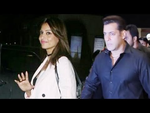 Bipasha Basu & Salman Khan Spotted At Airport | LEAVES For Dabangg Tour 2017