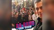 Salman Khan Poses With New Zealand Media During Da-Bangg Tour