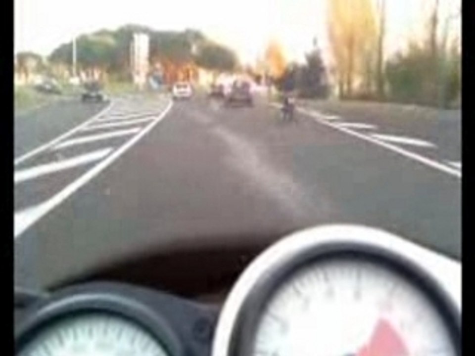 Honda XLS500- Kawasaki ZR7S