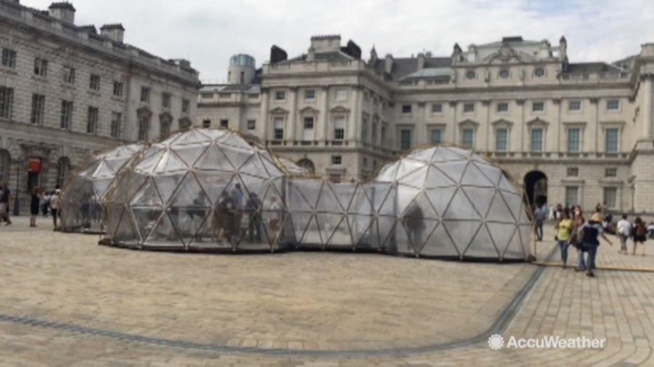 Art installations allow visitors to experience the world's poorest air quality