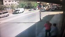 Güngören'de 'yol verme' kavgası: 1 ölü, 1 yaralı - Güvenlik kamerası - İSTANBUL