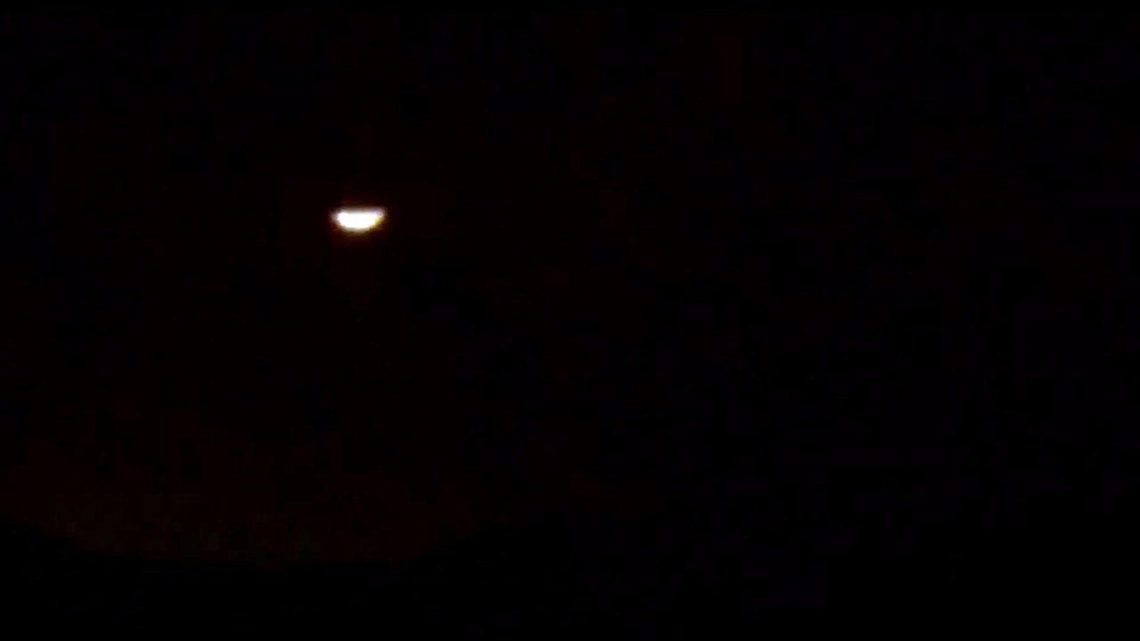 UFO  filmed in "  la molina " in  Lima - Peru at the end of April 2018