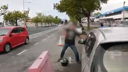 Man smashes window after driver request to visit the police station