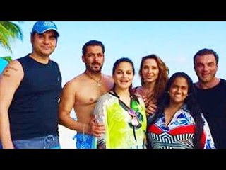 VIDEO- Salman Khan Goes Shirtless With Gf Lulia Vantur In Maldives