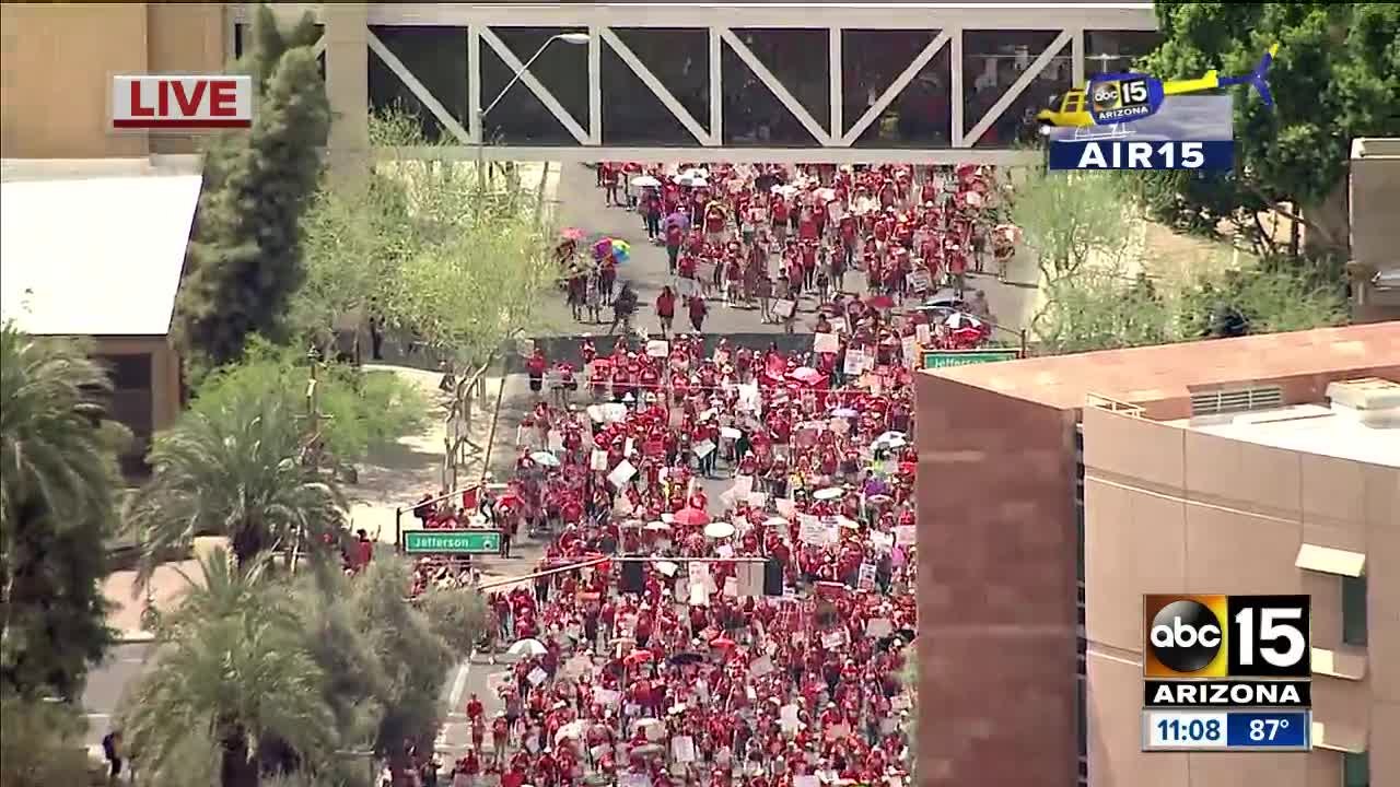 Teachers rally at Arizona capitol
