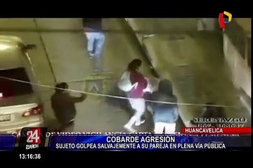 Huancavelica: sujeto agrede violentamente a su pareja en la calle