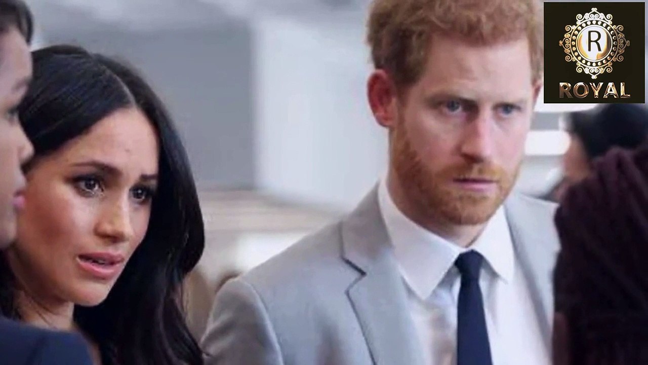 Meghan Markle represents Australian fashion at the CHOGM Forum in London