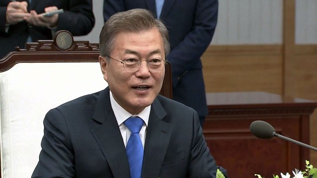 문 대통령 김정은 용단에 경의...전 세계에 선물 주자 / YTN