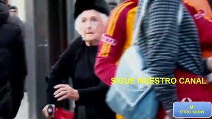 ABUELITA SORPRENDE A TODOS CON SU BAILE