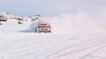 Mit Vollgas durch die Eiswüste: Motorsport in Sibirien