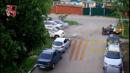 27 Momen Lucu, Unik, dan Spontan Yang Terjadi Saat Dijalan