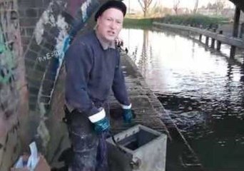 Magnet Fishermen Pull Out Safe From Leicester River