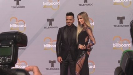 El fenómeno "Despacito" se corona en los premios Billboard latinos