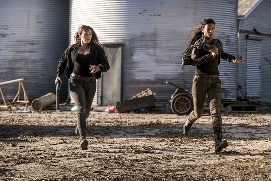 Fear The Walking Dead Se 4 Online Videos Dailymotion