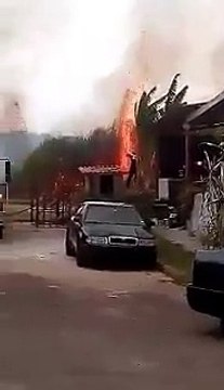 Incendio forestal en La Reina, Arraiján Vacamonte, Panamá Oeste. VÍA @britanicoq