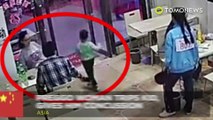 Pregnant Chinese woman caught tripping a kid - TomoNews