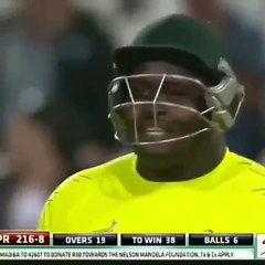 Funny Fight in cricket match|| Must watch!