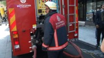 Eminönü'nde çıkan yangına müdahale eden itfaiye eri ağır yaralandı