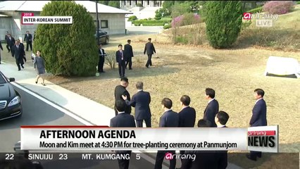 Moon and Kim engage in one-on-one talks before summit agreement signing