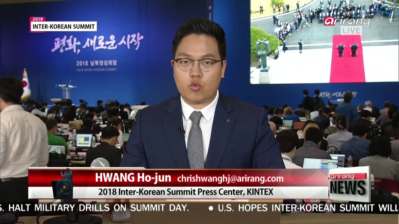 President Moon and Kim Jong-un sign joint declaration, hold joint press conference