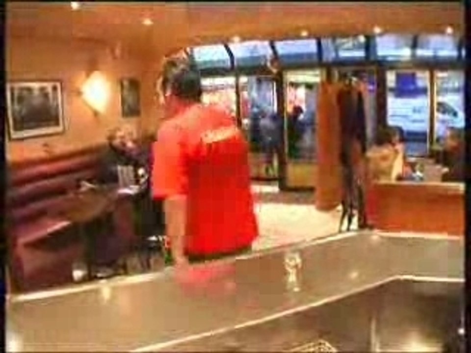 Le client du bistrot qui agace