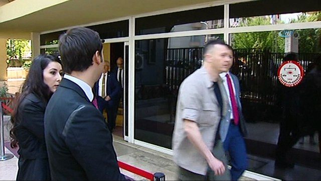 YSK Başkanı Sadi Güven, Yüksek Seçim Kurulu Genel Merkezi'nden ayrıldı