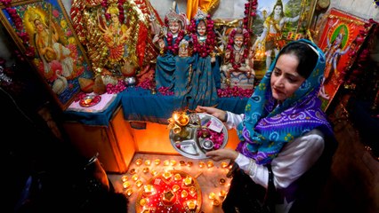 Worship in Evening | शाम के समय करते हैं भगवान की पूजा, तो रखें इन बातों का विशेष ध्यान | Boldsky