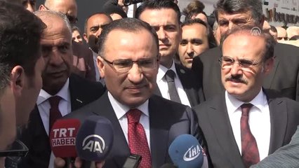 Bozdağ: "Yaşanan 15'ler Olayı Türk Siyasi Tarihinin Siyasi Ahlaksızlık Abidesidir"