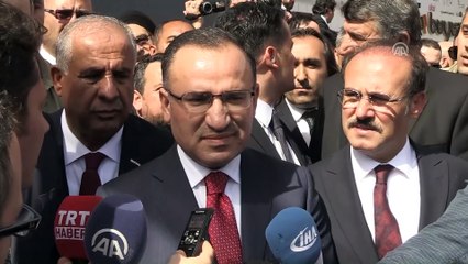 Bozdağ: 'Yaşanan 15'ler olayı Türk siyasi tarihinin siyasi ahlaksızlık abidesidir' - YOZGAT
