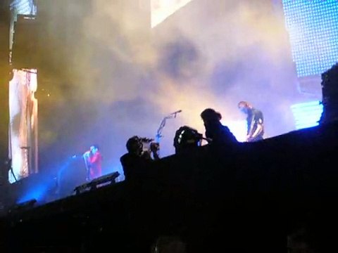 Muse - Invincible, Rock Werchter Festival, Werchter, Belgium 6/28/2007